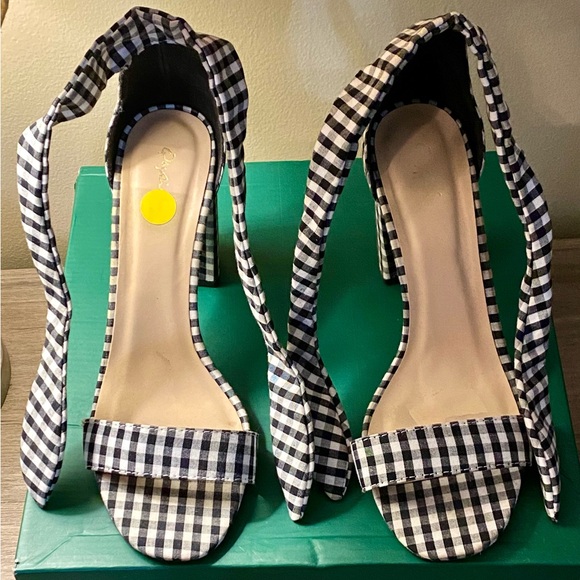 Black and white checkered sandals - Picture 2 of 9